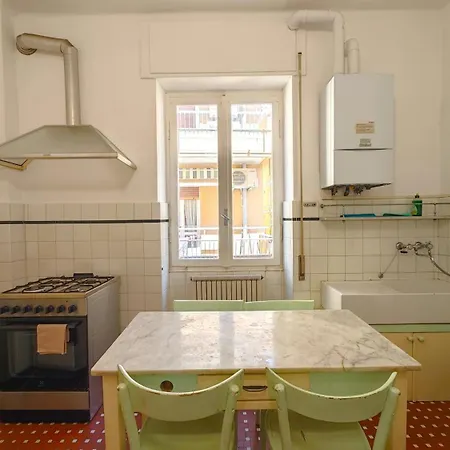 Hostdomus - La Nassa Apartman *