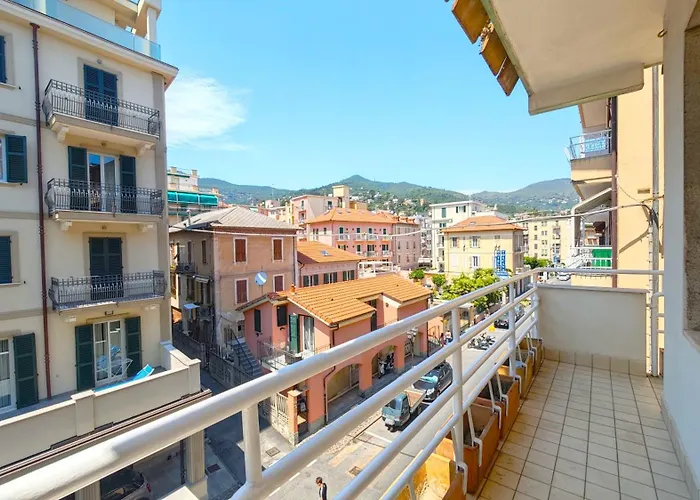 Hostdomus - La Nassa Lejlighed Alassio